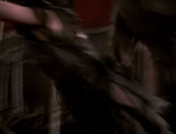 extant_XenaWarriorPrincess_4x07-LockedUpAndTiedDown_3193