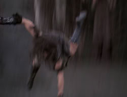 extant_XenaWarriorPrincess_4x07-LockedUpAndTiedDown_3235