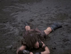 extant_XenaWarriorPrincess_4x07-LockedUpAndTiedDown_3236