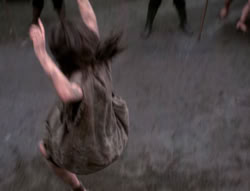extant_XenaWarriorPrincess_4x07-LockedUpAndTiedDown_3238