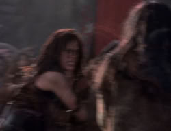 extant_XenaWarriorPrincess_4x07-LockedUpAndTiedDown_3242