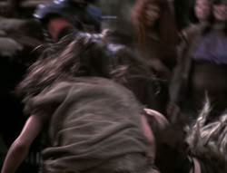 extant_XenaWarriorPrincess_4x07-LockedUpAndTiedDown_3276