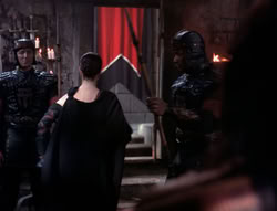 extant_XenaWarriorPrincess_4x07-LockedUpAndTiedDown_3413