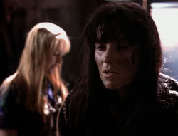 extant_XenaWarriorPrincess_4x07-LockedUpAndTiedDown_3423