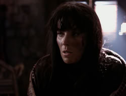 extant_XenaWarriorPrincess_4x07-LockedUpAndTiedDown_3433