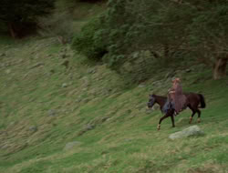 4x08-Crusader_000054