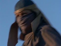 4x08-Crusader_000075