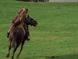 4x08-Crusader_000136