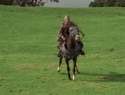 4x08-Crusader_000139