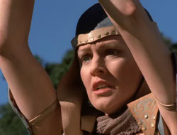4x08-Crusader_000202