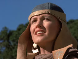 4x08-Crusader_000223