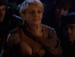 4x08-Crusader_000787