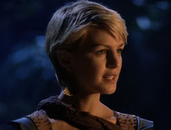 4x08-Crusader_000930