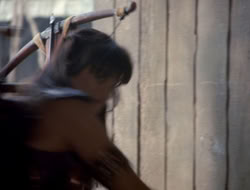 4x08-Crusader_001068