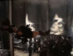 4x08-Crusader_001102