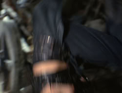 4x08-Crusader_001122