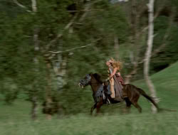 4x08-Crusader_001670