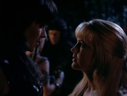 4x08-Crusader_001981