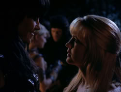 4x08-Crusader_001987