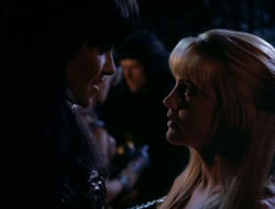 4x08-Crusader_001991