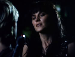 4x08-Crusader_002053