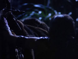 4x08-Crusader_002208