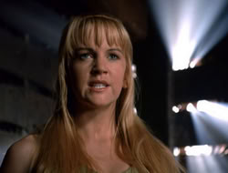 4x08-Crusader_002875