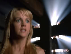 4x08-Crusader_002922