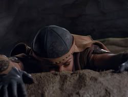 4x08-Crusader_003575