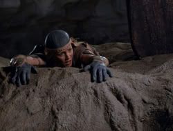 4x08-Crusader_003585