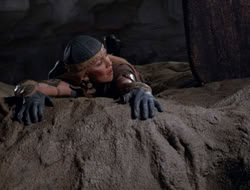 4x08-Crusader_003587