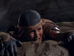 4x08-Crusader_003595