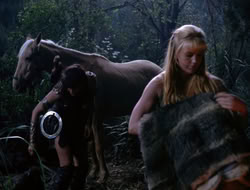 4x09-PastImperfect_000106