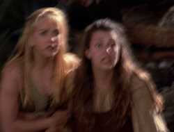 4x09-PastImperfect_000355
