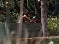 4x09-PastImperfect_001200