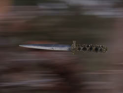 4x09-PastImperfect_001989