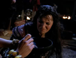 4x09-PastImperfect_002354