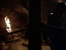 4x09-PastImperfect_002432