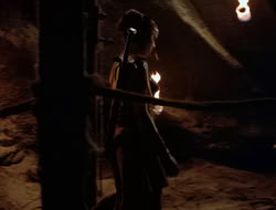 4x09-PastImperfect_002456