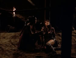4x09-PastImperfect_002548
