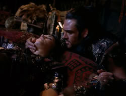 4x09-PastImperfect_002640