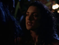 4x09-PastImperfect_002788