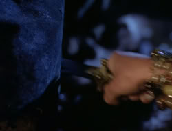 4x09-PastImperfect_002796