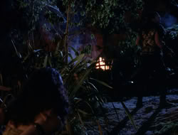 4x09-PastImperfect_002854