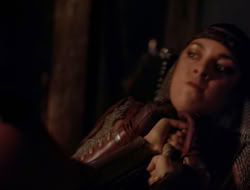 4x09-PastImperfect_003289