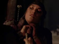 4x09-PastImperfect_003291