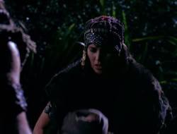 4x09-PastImperfect_003722