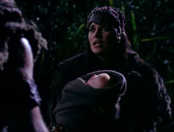 4x09-PastImperfect_003743