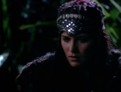 4x09-PastImperfect_003835