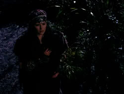4x09-PastImperfect_003856